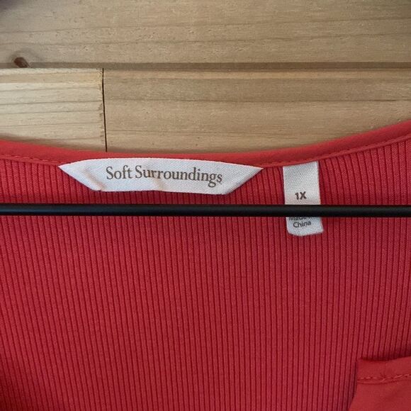 Soft Surroundings Size 1X - Mixed Media Blouse - Picture 6 of 9